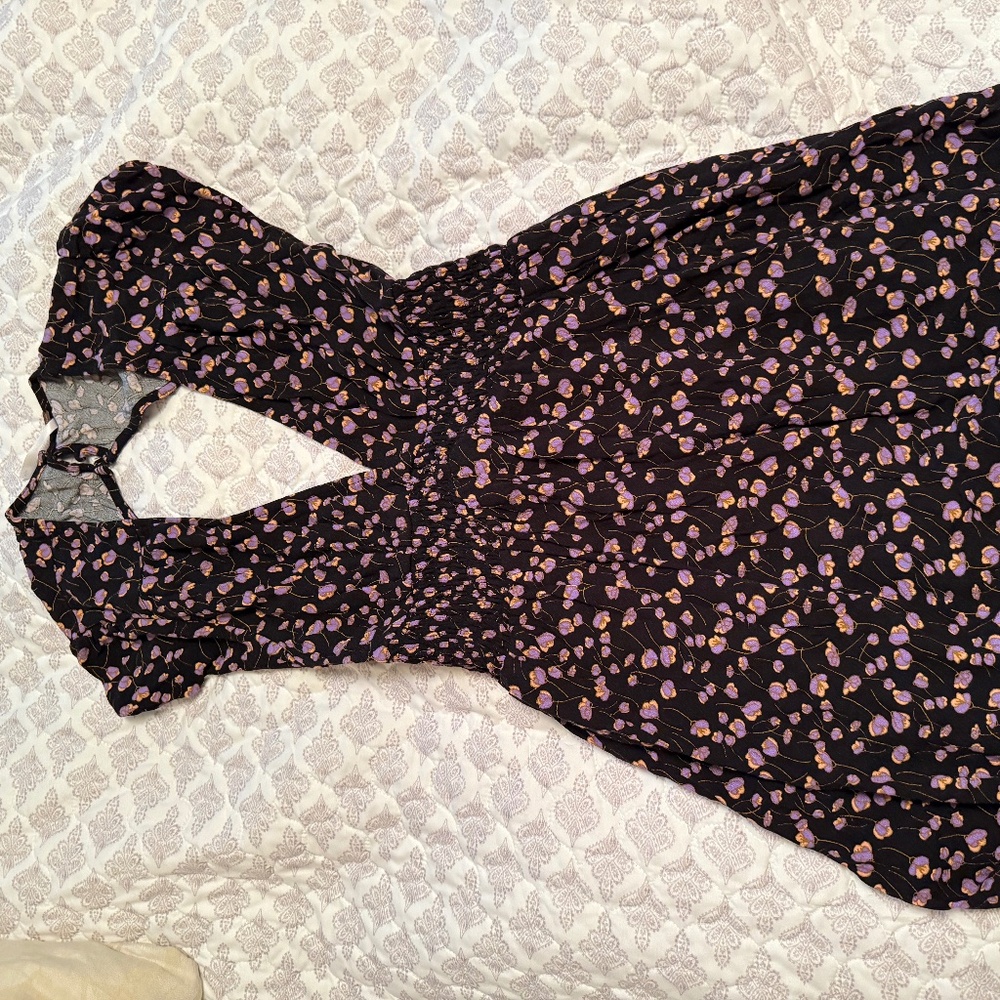 Open back flowery dress